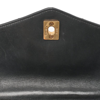 シャネル マトラッセ ターンロック Vフラップ ラムスキン 黒 ゴールド金具 中古 ハンドバッグ