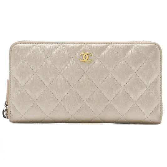 CHANEL Matelasse Round Long Wallet Caviar Skin Gold Gold-Tone Hardware, Pre-Owned