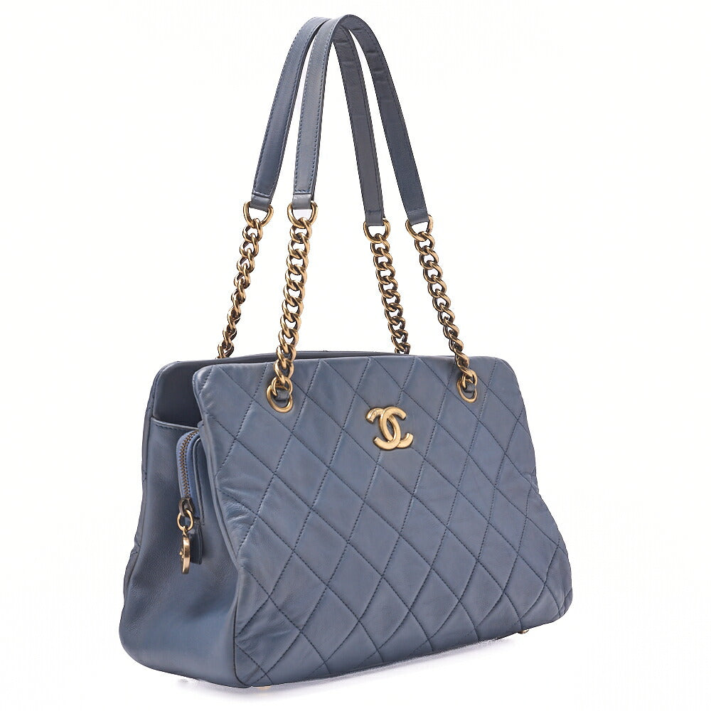CHANEL ココマーク チェーン トートバッグ ネイビー シャネル チェーン トートバッグ ココマーク マトラッセ ラムスキン