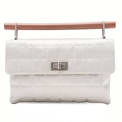 シャネル Choco Bar 2.55 ターンロックウッドハンドバッグ サテン シルバー シルバー金具 中古