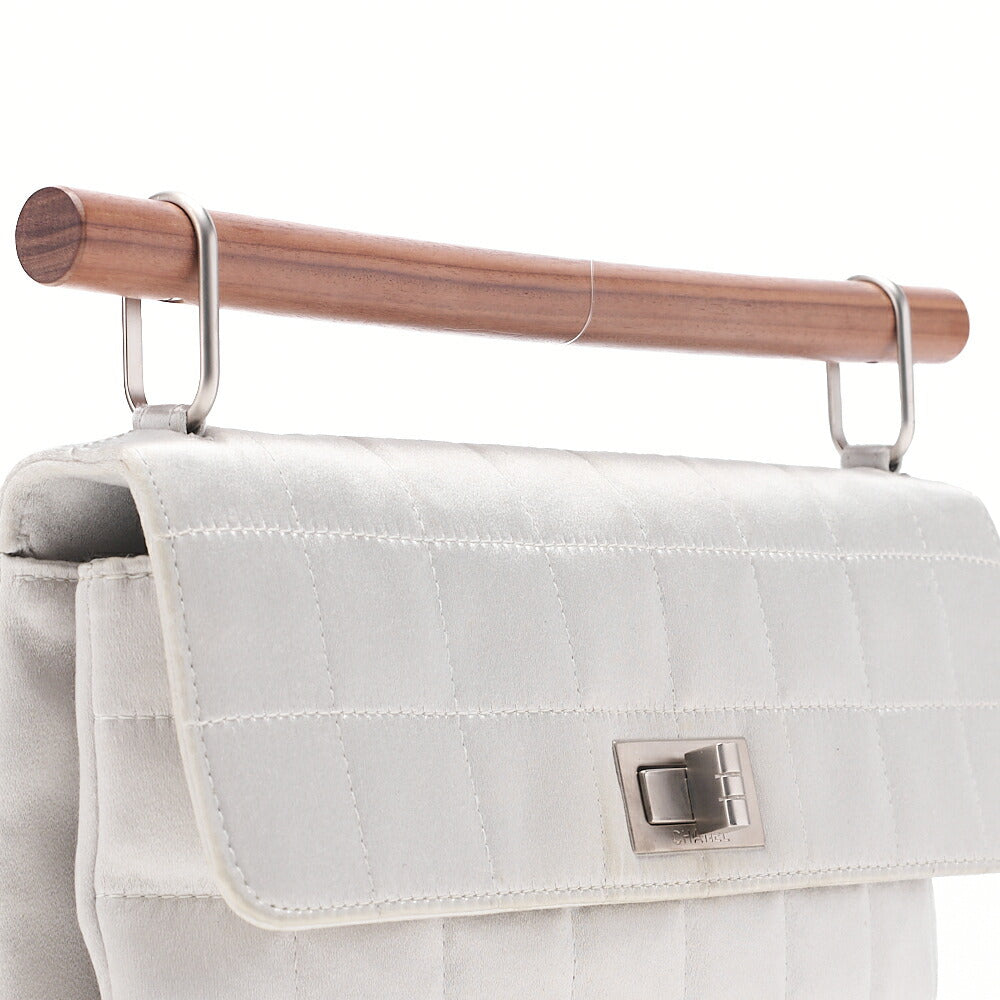 シャネル Choco Bar 2.55 ターンロックウッドハンドバッグ サテン シルバー シルバー金具 中古