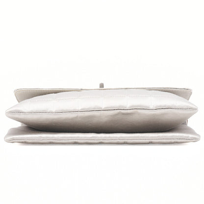 シャネル Choco Bar 2.55 ターンロックウッドハンドバッグ サテン シルバー シルバー金具 中古