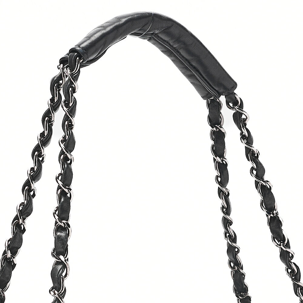 シャネル マドモアゼル ココマーク ターンロック チェーンショルダー ラムスキン 黒 シルバー金具 中古