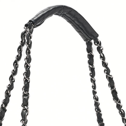 シャネル マドモアゼル ココマーク ターンロック チェーンショルダー ラムスキン 黒 シルバー金具 中古