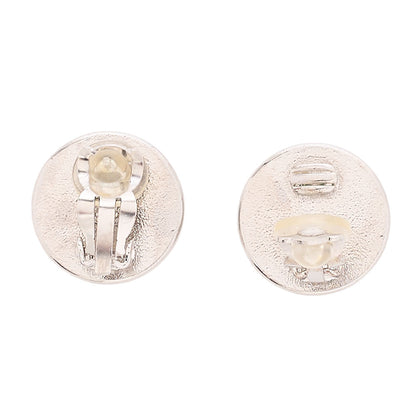 シャネル ココマーク 05V イヤリング アイボリーxシルバー金具 中古品