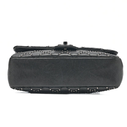 CHANEL カーフスキン スタッズ マトラッセ シングル フラップ チェーンショルダーバッグ ブラック 黒金具 中古品