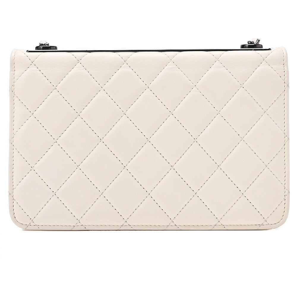 シャネル チェーンウォレット トレンディCC マトラッセ ラムスキン ホワイト ブラックトーン金具 中古品