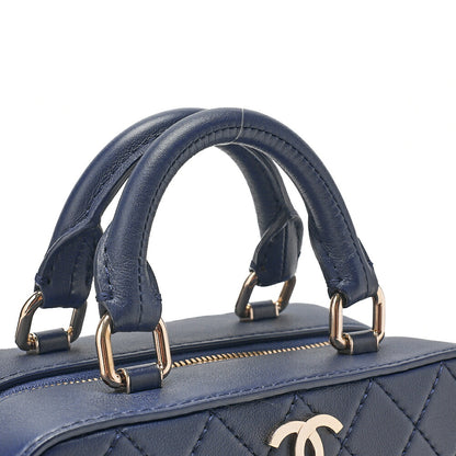 シャネル マトラッセ 2WAY チェーンショルダー スクエア カーフスキン ネイビー ゴールド金具 中古品