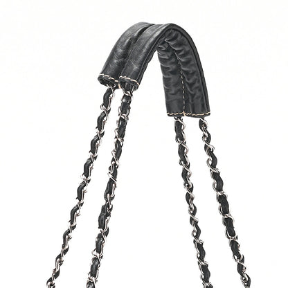 CHANEL ロゴマーク ワンショルダーバッグ コットン × ラムスキン 黒×白 シルバー金具 中古品