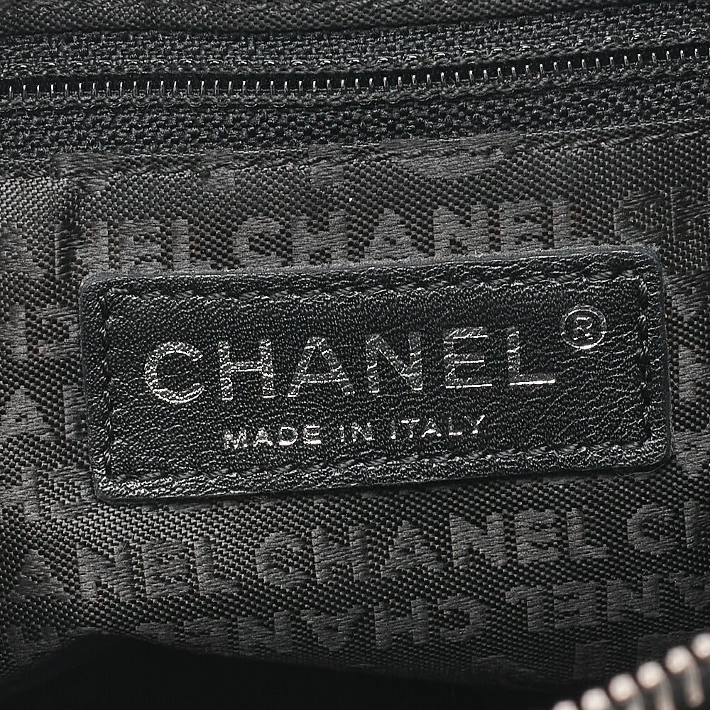 CHANEL ロゴマーク ワンショルダーバッグ コットン × ラムスキン 黒×白 シルバー金具 中古品