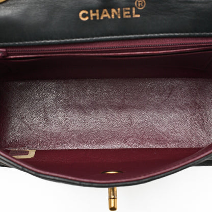 CHANEL Lambskin Matelasse Handbag Black Gold-Tone Hardware, Pre-Owned