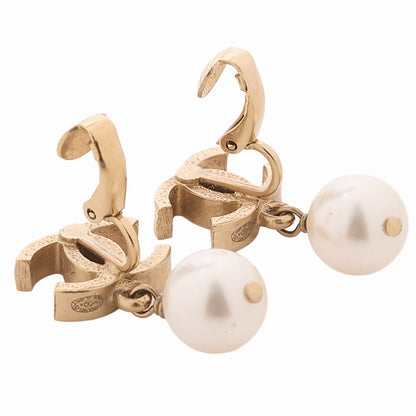 CHANEL Earrings Coco Mark 07A Earrings GP x Faux Pearl Champagne Gold Champagne Gold Plating-Tone Hardware, Pre-Owned