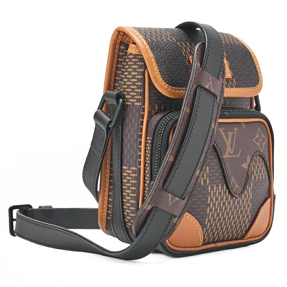 LOUIS VUITTON Louis Vuitton Damier Giant Amazon NIGO Collaboration