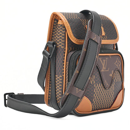 LOUIS VUITTON Louis Vuitton Damier Giant Amazon NIGO Collaboration Messenger N40357 Brown Black-Tone Hardware, Pre-Owned