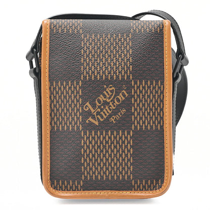 LOUIS VUITTON Louis Vuitton Damier Giant Amazon NIGO Collaboration Messenger N40357 Brown Black-Tone Hardware, Pre-Owned