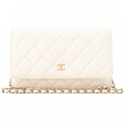 CHANEL Chanel Matelasse Chain Wallet Caviar Skin White Gold-Tone Hardware, Pre-Owned