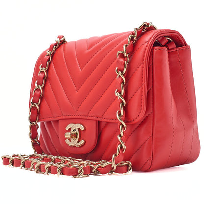 CHANEL Chain Shoulder Bag Mini Matelasse 17cm Lambskin V-Stitch Single Flap Red Gold-Tone Hardware, Pre-Owned