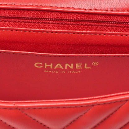 CHANEL Chain Shoulder Bag Mini Matelasse 17cm Lambskin V-Stitch Single Flap Red Gold-Tone Hardware, Pre-Owned