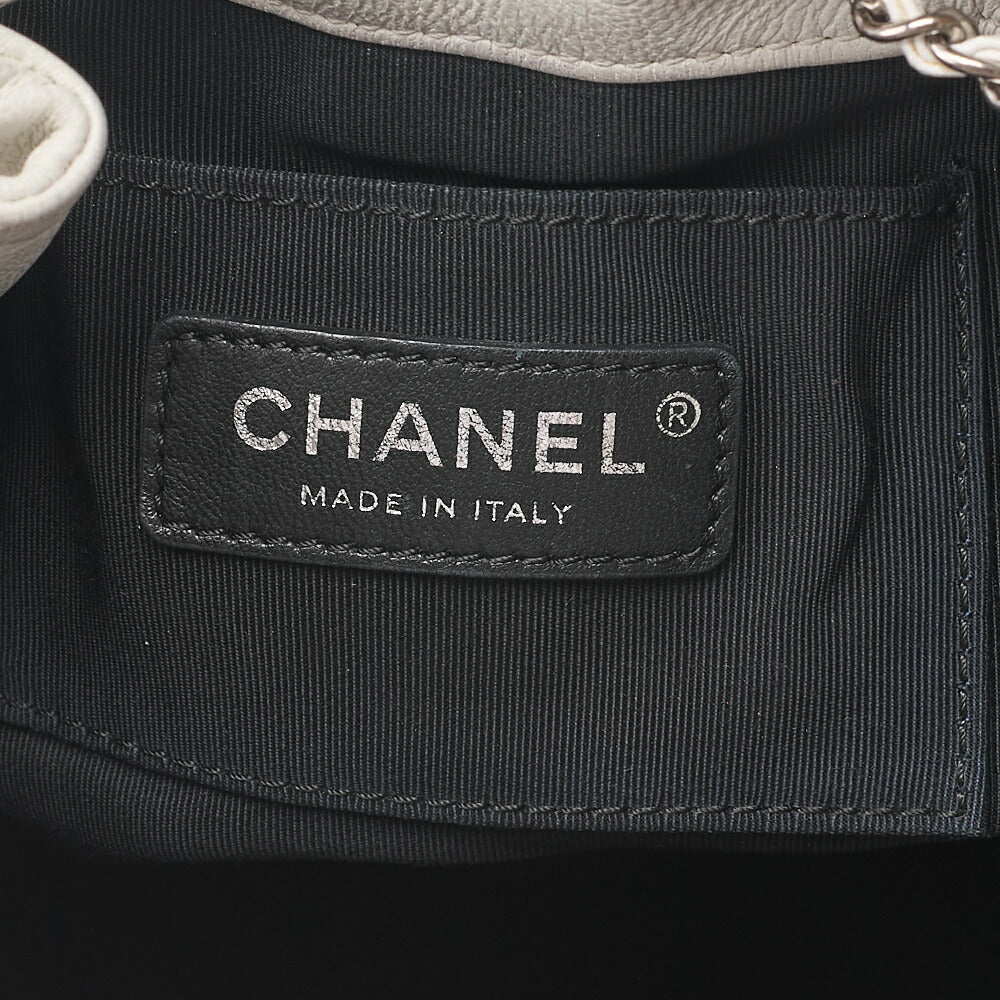 CHANEL Calfskin Matelasse Drawstring Chain Handbag Red ｘBicolor Silver-Tone Hardware, Pre-Owned