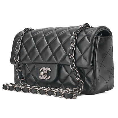 CHANEL Chain Shoulder Bag Minima Telass? 20cm Lambskin Black Silver-Tone Hardware, Pre-Owned