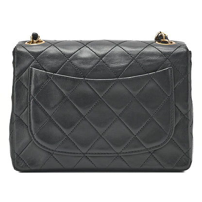 CHANEL Chain Shoulder Bag Minimat Telass? 17cm Lambskin Black Gold-Tone Hardware, Pre-Owned