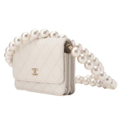 CHANEL Minimatrasse Fake Pearl Pearl Chain Wallet Lambskin White Gold-Tone Hardware, Pre-Owned