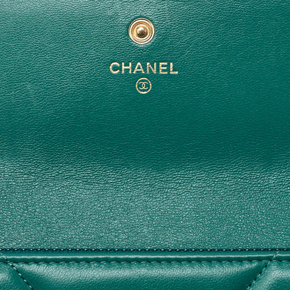 CHANEL Chanel Matelasse Lambskin Chanel 19 Bifold Long Wallet Green Gold-Tone Hardware, Pre-Owned