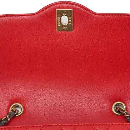 CHANEL Chain Shoulder Bag Mini Matelasse 18cm Single Flap Lambskin Bicolor Red x Green Gold-Tone Hardware, Pre-Owned