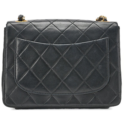 CHANEL Chain Shoulder Bag Minimat Lesser 17cm Lambskin Black Gold-Tone Hardware, Pre-Owned