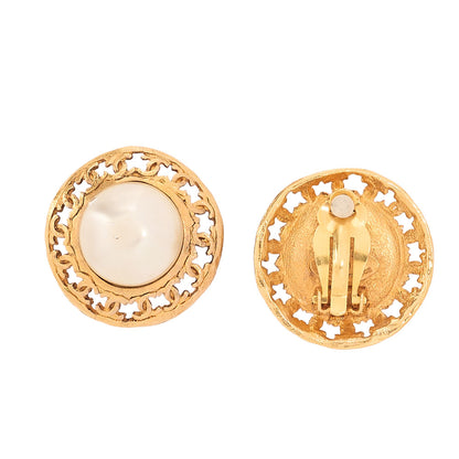 CHANEL Pearl Earrings 25 GP X Faux Pearl Gold (Gold Plating) Gold-Tone Hardware, Pre-Owned