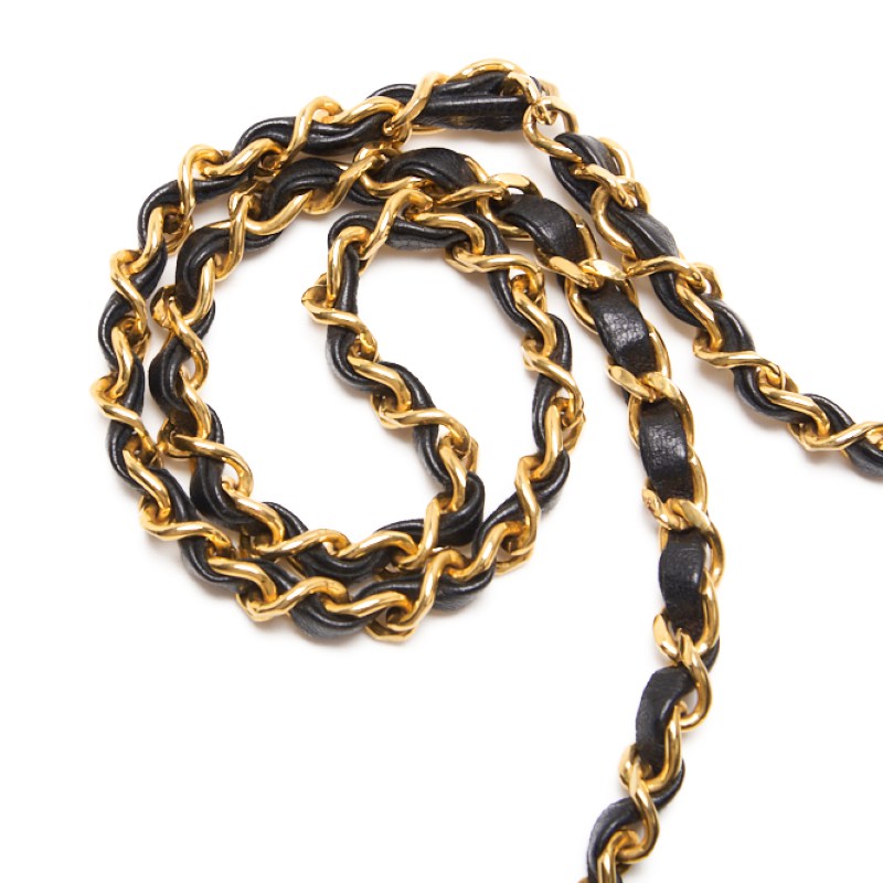 CHANEL Shoulder Bag, Matelasse Push Lock Chain Shoulder, Lambskin, Black, Gold-Tone Hardware, Pre-Owned - Vintage La Charme