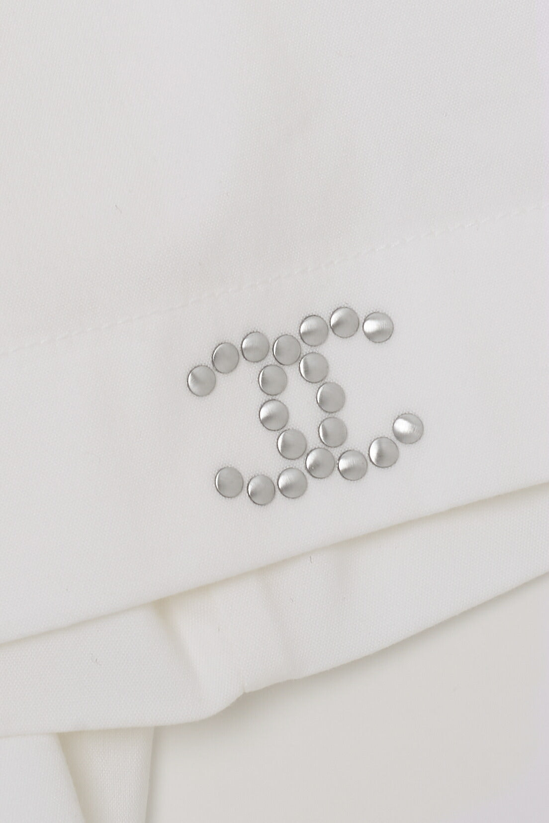CHANEL Short Sleeve Shirt Blouse T-Shirt, Coco Mark, Cotton Blend, White, Silver-Tone Hardware, Pre-Owned - Vintage La Charme