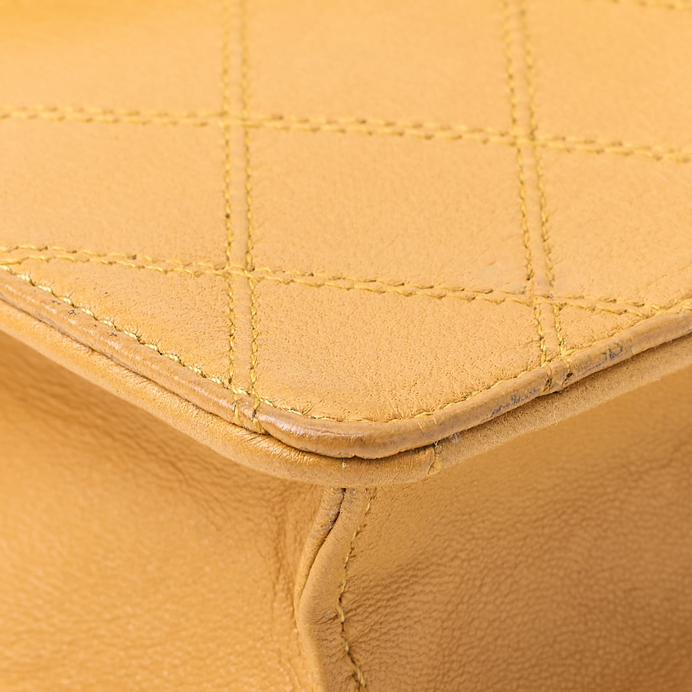 CHANEL Shoulder Bag, V-Flap Push Lock, Chain Shoulder, Lambskin, Yellow, Gold-Tone Hardware, Pre-Owned - Vintage La Charme