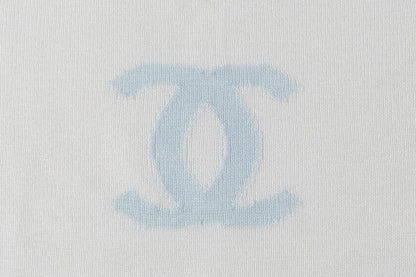 CHANEL Sleeveless T-Shirt, Cut-and-Sew, Cotton, White, Silver-Tone Hardware, Pre-Owned - Vintage La Charme