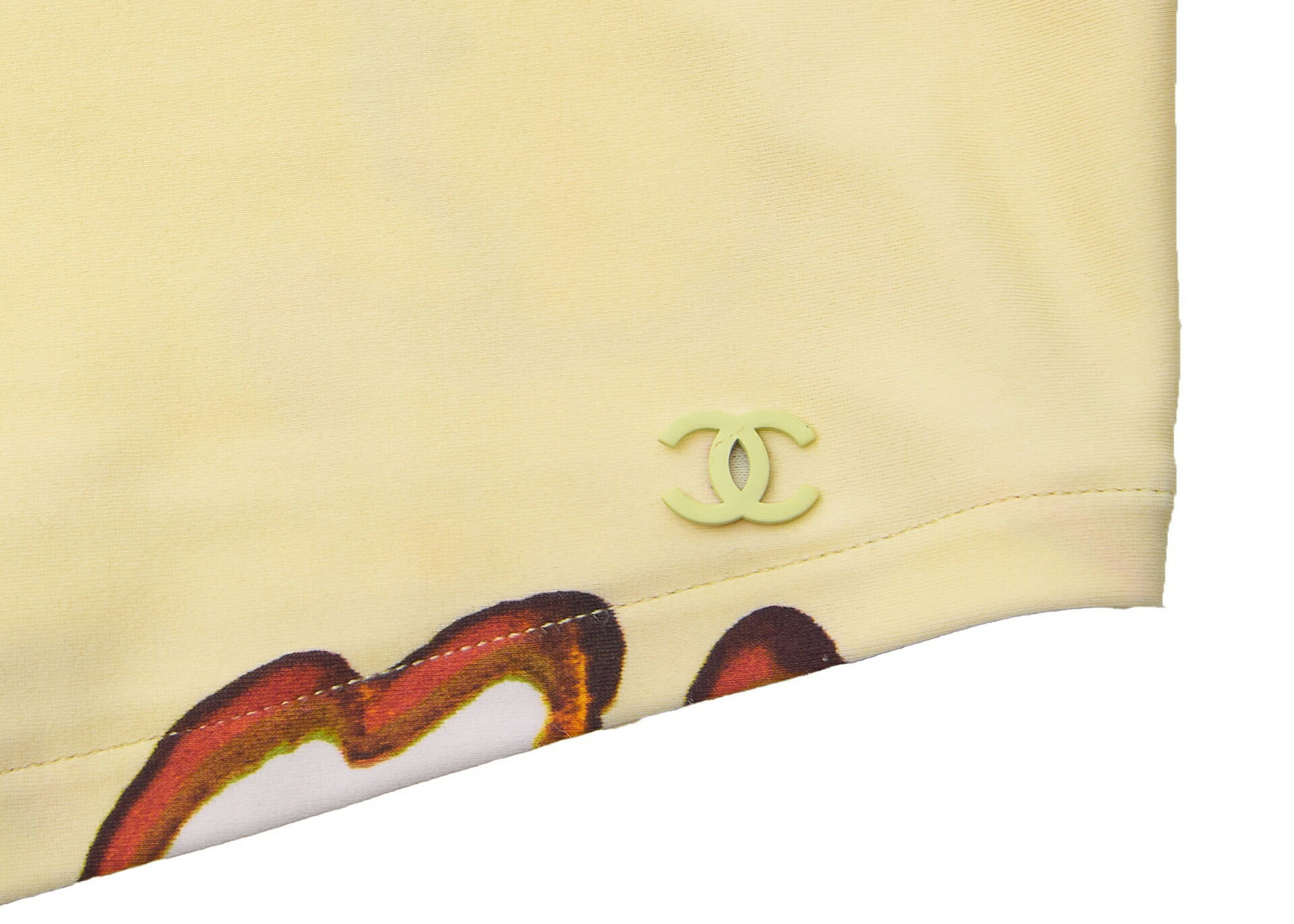 CHANEL T-Shirt, Coco Mark Total Pattern, Short Sleeve, Cotton, Yellow, Gold-Tone Hardware, Pre-Owned - Vintage La Charme