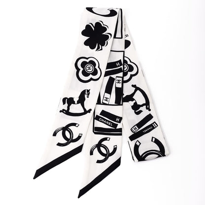 CHANEL Scarf Coco Mark Silk Black Gold-Tone Hardware Pre-Owned - Vintage La Charme