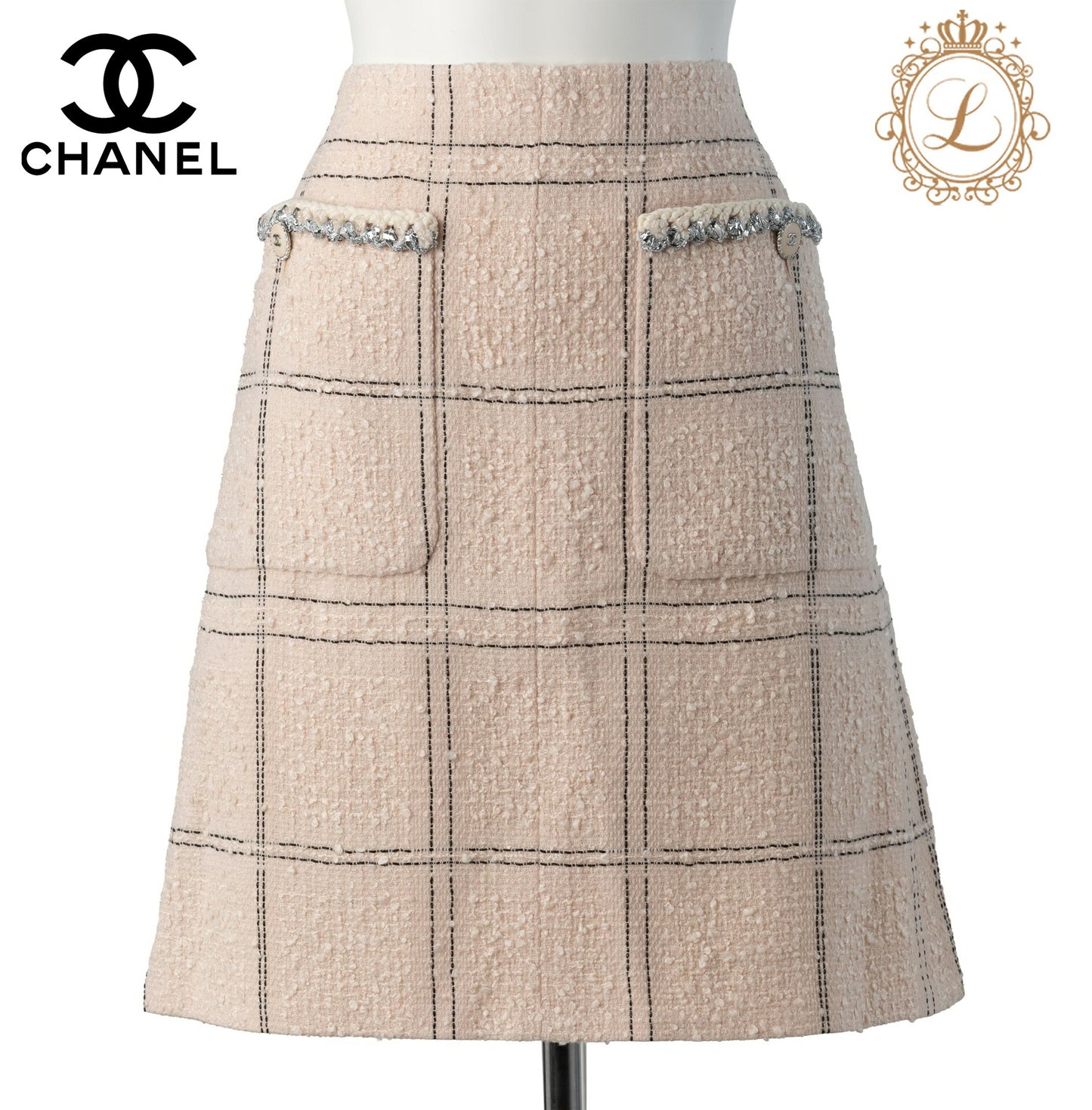 CHANEL Skirt, Coco Button, Tweed, Wool, Pink, Silver-Tone Hardware, Pre-Owned - Vintage La Charme