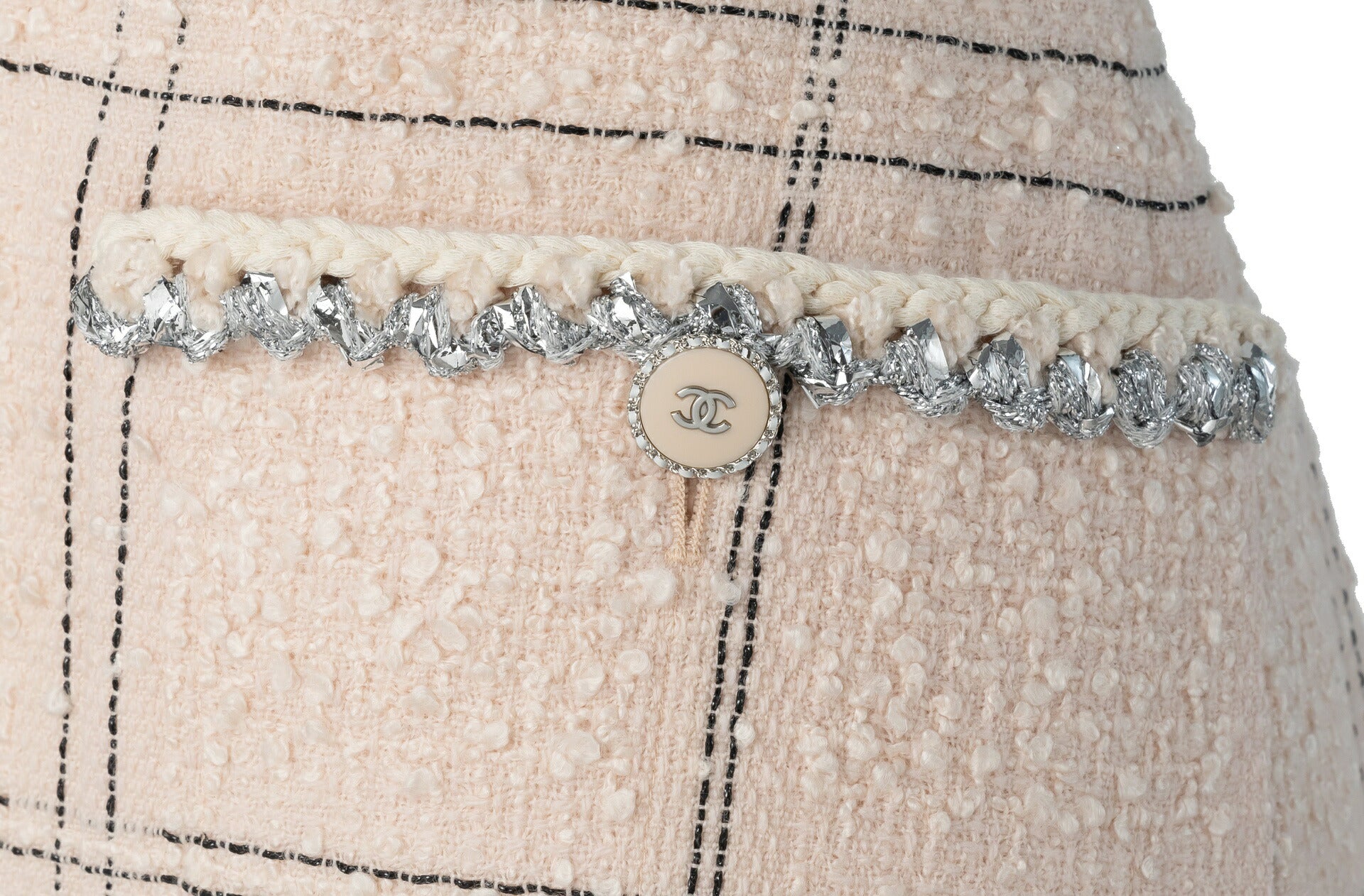CHANEL Skirt, Coco Button, Tweed, Wool, Pink, Silver-Tone Hardware, Pre-Owned - Vintage La Charme