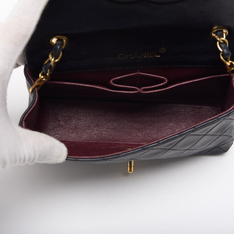 CHANEL Shoulder Bag Matelasse Full Flap Turn Lock Chain Shoulder Lambskin Black Gold-Tone Hardware Pre-Owned - Vintage La Charme