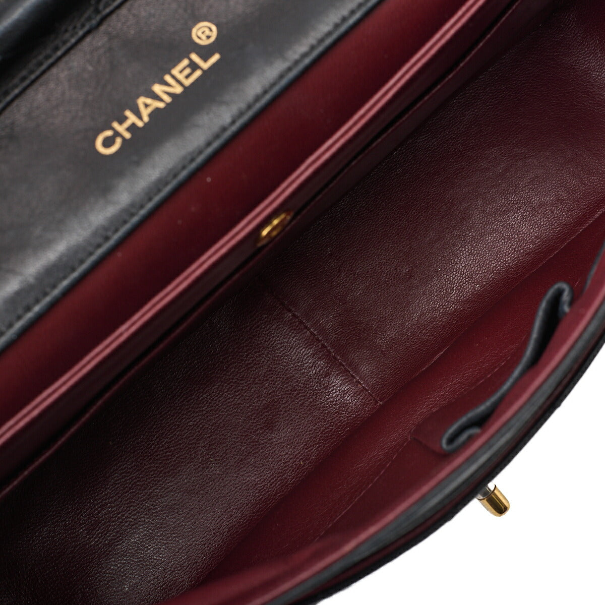 CHANEL Shoulder Bag, Matelasse, Lambskin, Black, Gold-Tone Hardware, Pre-Owned - Vintage La Charme