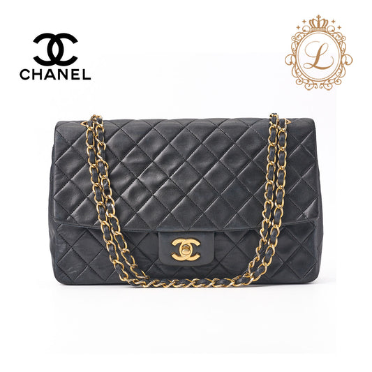CHANEL Shoulder Bag, Matelasse, Lambskin, Black, Gold-Tone Hardware, Pre-Owned - Vintage La Charme