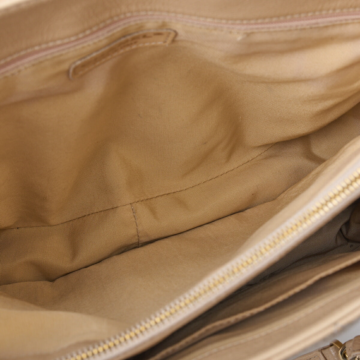 CHANEL Tote Bag Matelasse GST Double Chain Caviar Skin Beige Gold-Tone Hardware Pre-Owned - Vintage La Charme