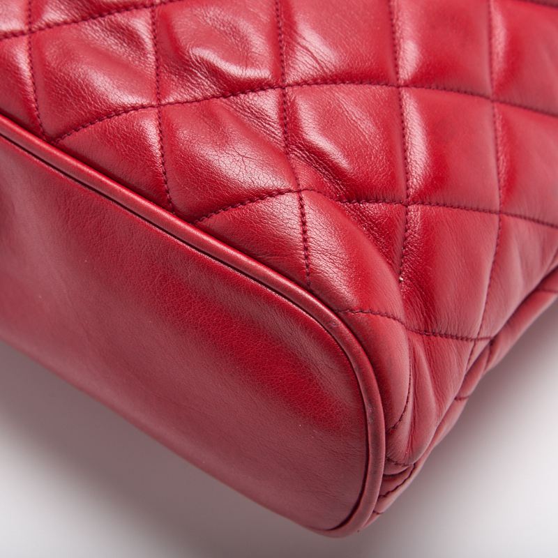 CHANEL Mini Boston Bag, Matelasse, Chain Shoulder, Lambskin, Red, Gold-Tone Hardware, Pre-Owned - Vintage La Charme