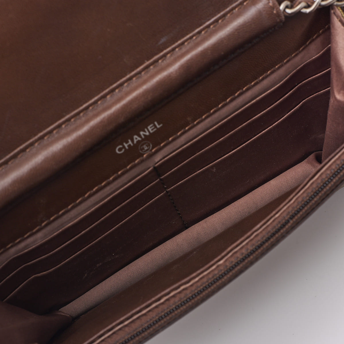 CHANEL Shoulder Bag Mini Travel Chain Wallet Lambskin Canvas Brown Silver-Tone Hardware Pre-Owned - Vintage La Charme