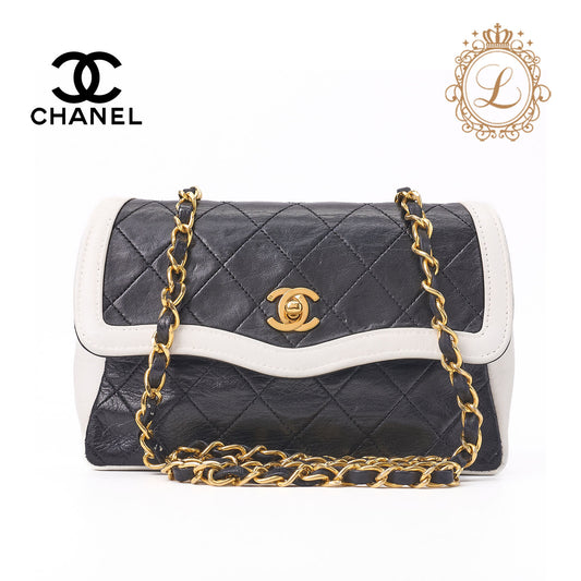 CHANEL Mini Shoulder Bag, Matelasse Design, Chain Shoulder, Lambskin, Black, Gold-Tone Hardware, Pre-Owned - Vintage La Charme