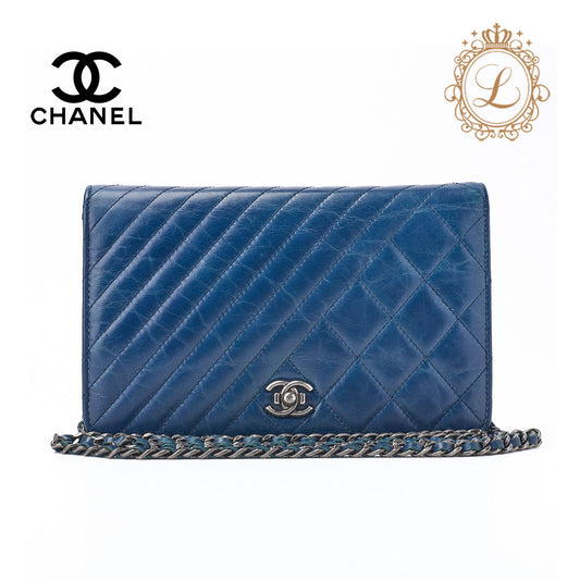 CHANEL Chain Wallet, Diagonal Stitching, Matelasse, Vintage Calf, Blue, Silver-Tone Hardware, Pre-Owned - Vintage La Charme