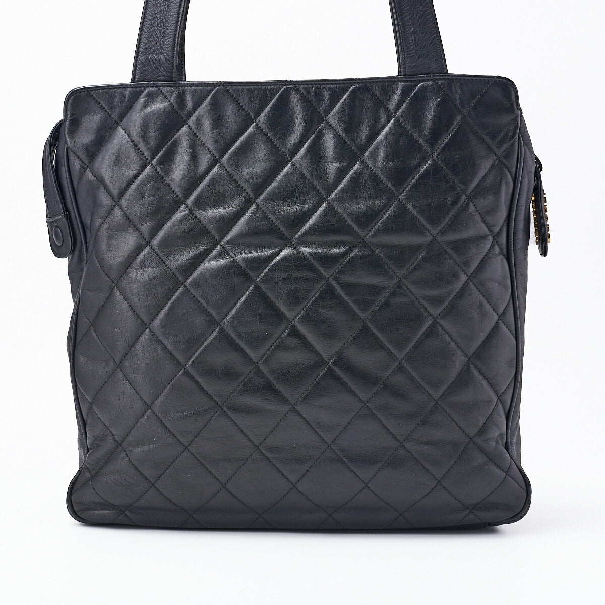 CHANEL Shoulder Bag Matelasse Outside Flap Lambskin Navy Gold-Tone Hardware Pre-Owned - Vintage La Charme