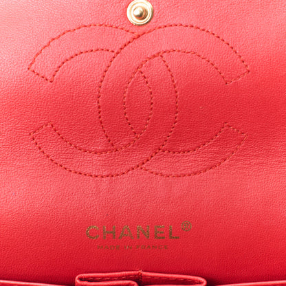 CHANEL Shoulder Bag Matelasse Turn Lock Double Flap Lambskin Red Gold-Tone Hardware Pre-Owned - Vintage La Charme