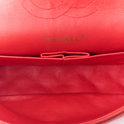 CHANEL Shoulder Bag Matelasse Turn Lock Double Flap Lambskin Red Gold-Tone Hardware Pre-Owned - Vintage La Charme